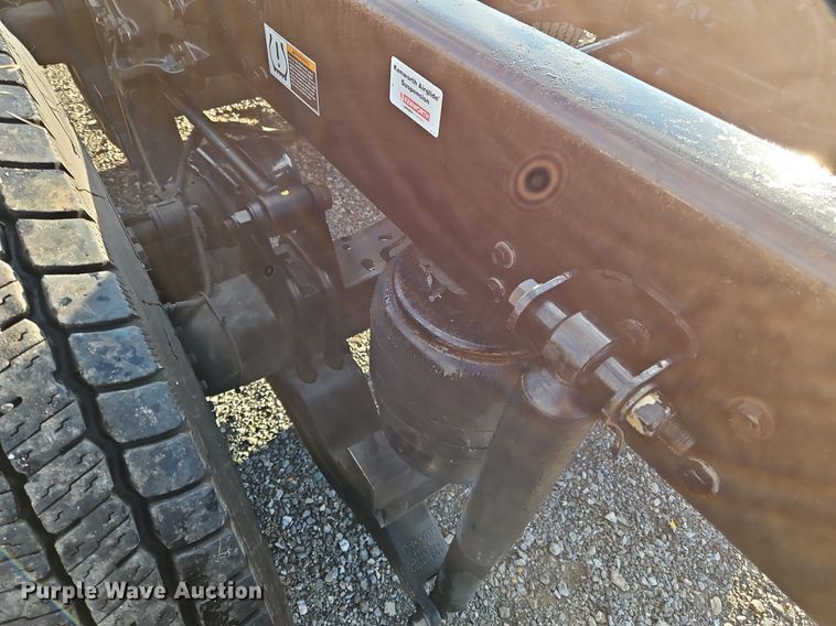 image for item OK9910 2020 Kenworth T680 semi truck