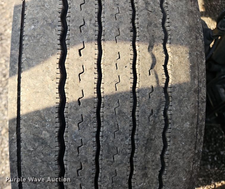 image for item OK9910 2020 Kenworth T680 semi truck