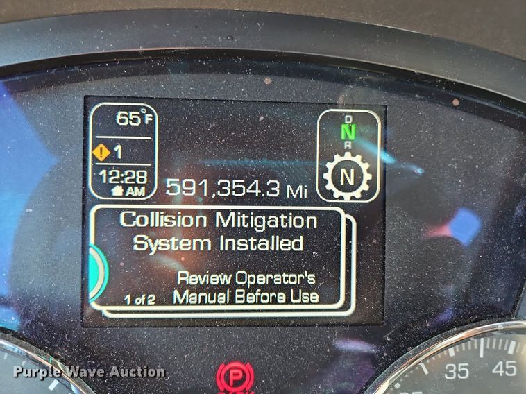 image for item OK9914 2020 Kenworth  T680 semi truck