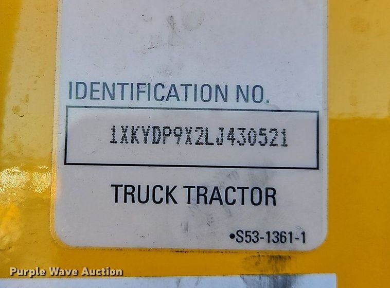 image for item OK9914 2020 Kenworth  T680 semi truck