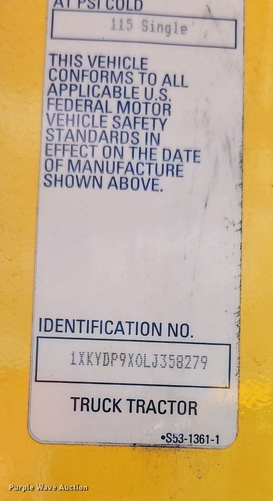 image for item OK9916 2020 Kenworth T680 semi truck