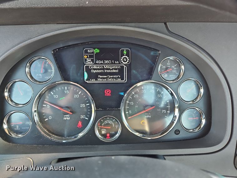 image for item OK9917 2020 Kenworth  T680 semi truck