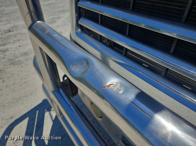 image for item OK9933 2012 Mack CXU semi truck