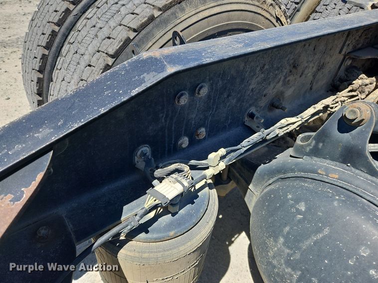 image for item OK9933 2012 Mack CXU semi truck