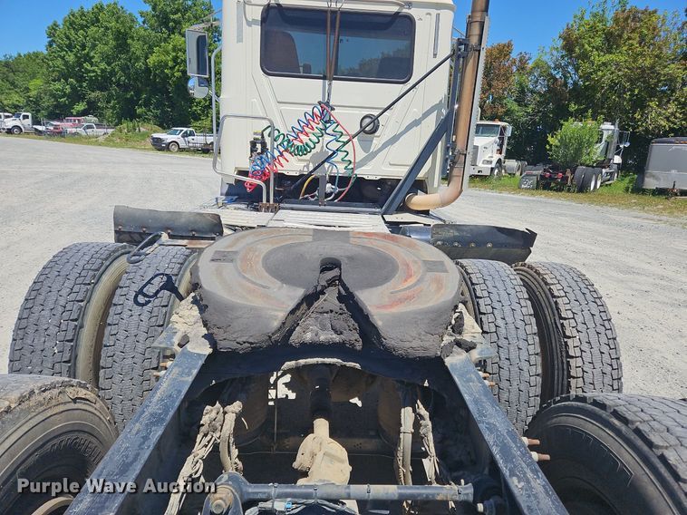 image for item OK9933 2012 Mack CXU semi truck