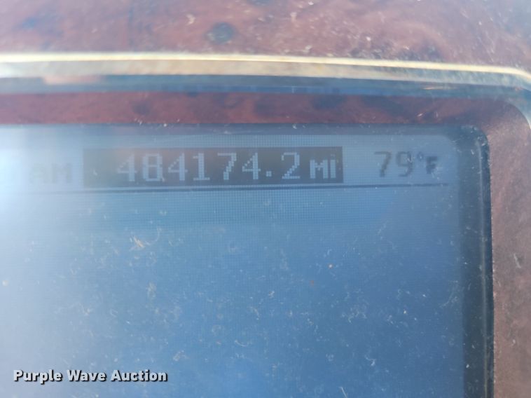 image for item OK9933 2012 Mack CXU semi truck