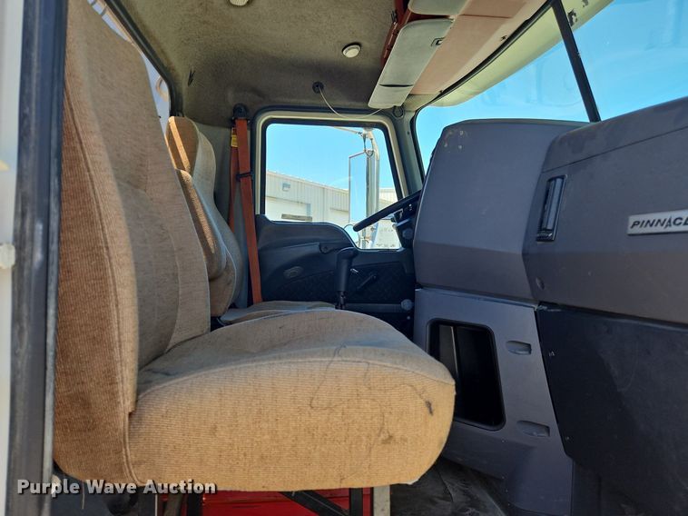 image for item OK9933 2012 Mack CXU semi truck