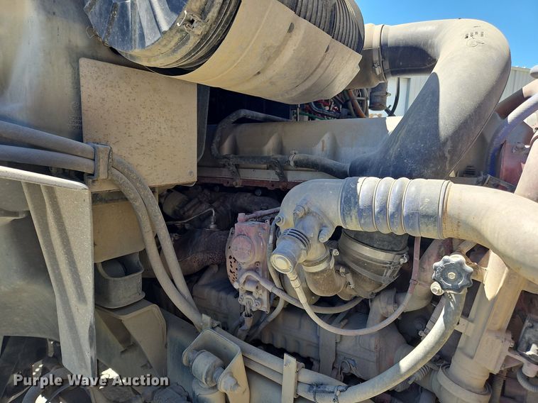 image for item OK9933 2012 Mack CXU semi truck