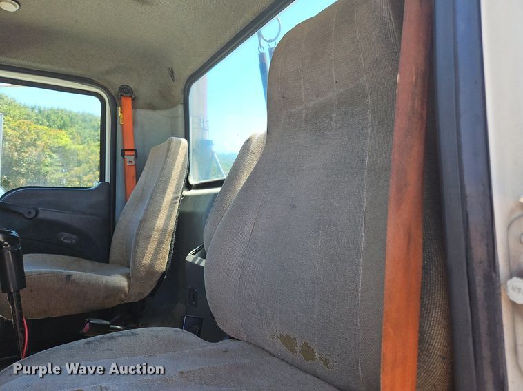 image for item OK9934 2012 Mack CXU semi truck