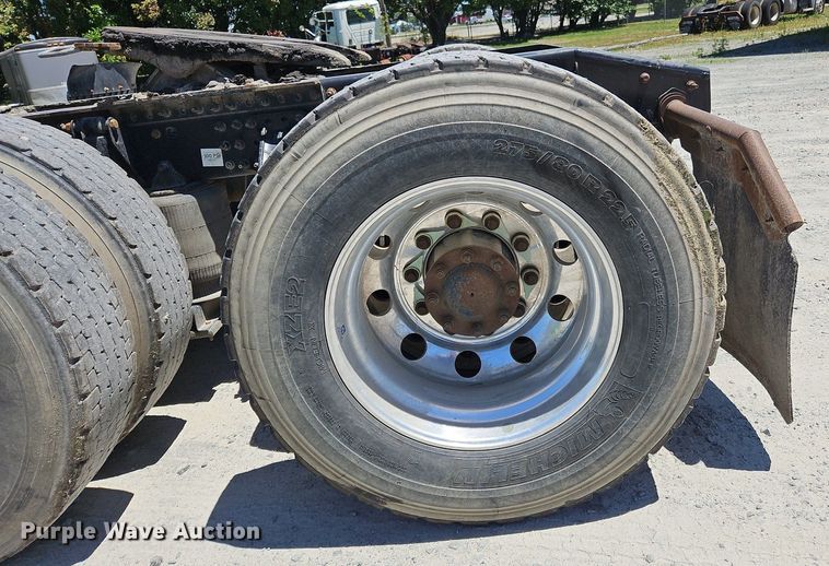 image for item OK9934 2012 Mack CXU semi truck