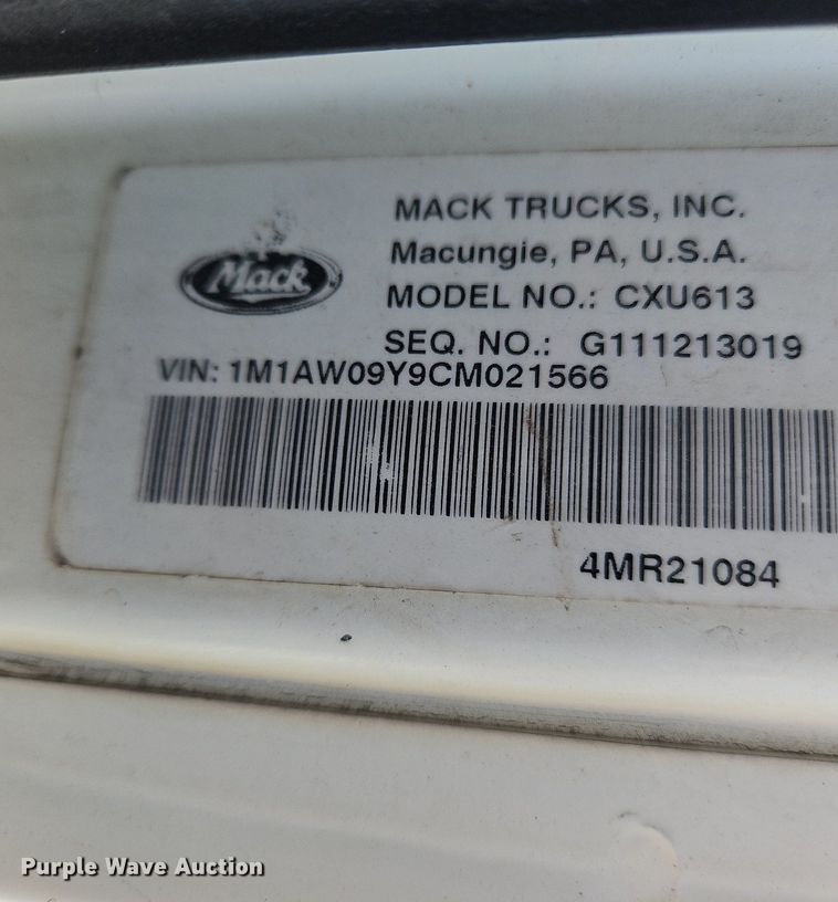 image for item OK9934 2012 Mack CXU semi truck