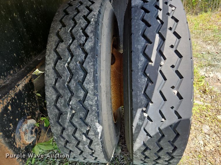 image for item OK9939 1999 Transcraft  TL-2000 Super-Beam flatbed trailer