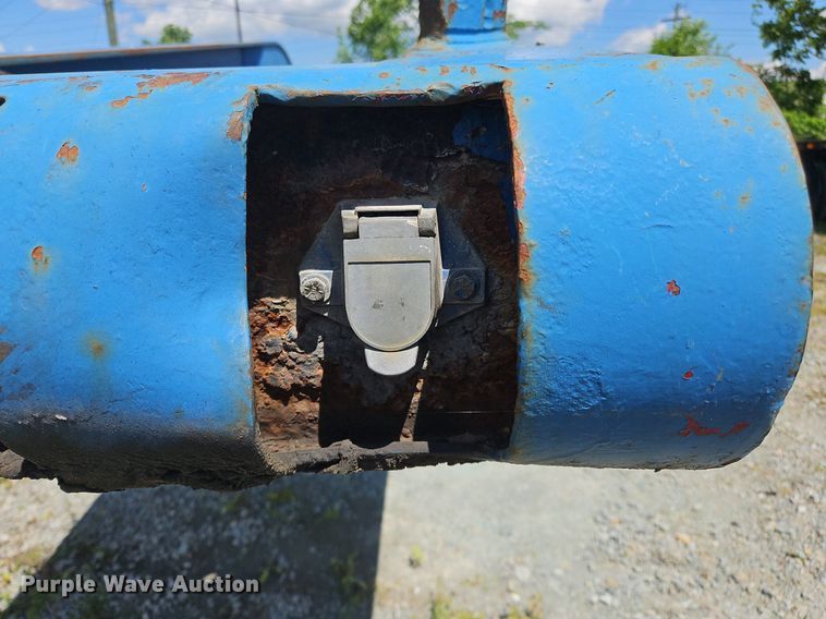 image for item OK9942 2010 Viking VL057102-4-60T oilfield trailer