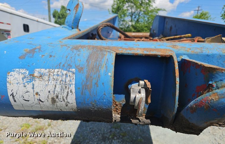 image for item OK9942 2010 Viking VL057102-4-60T oilfield trailer