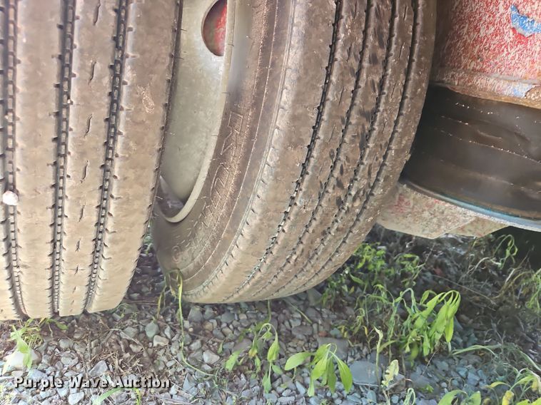 image for item OK9942 2010 Viking VL057102-4-60T oilfield trailer