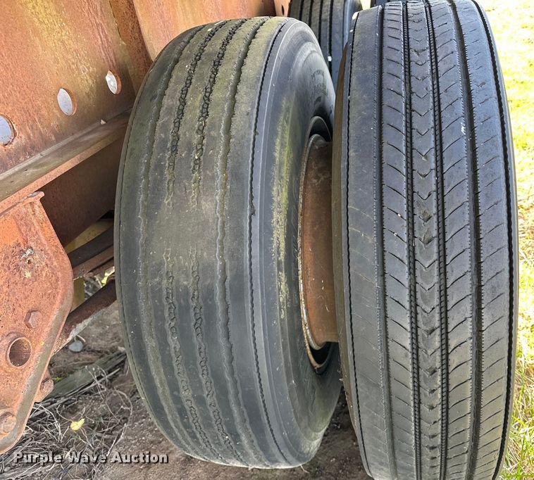 image for item OM9984 1991 Fontaine  FTW-4-8048SLW flatbed trailer