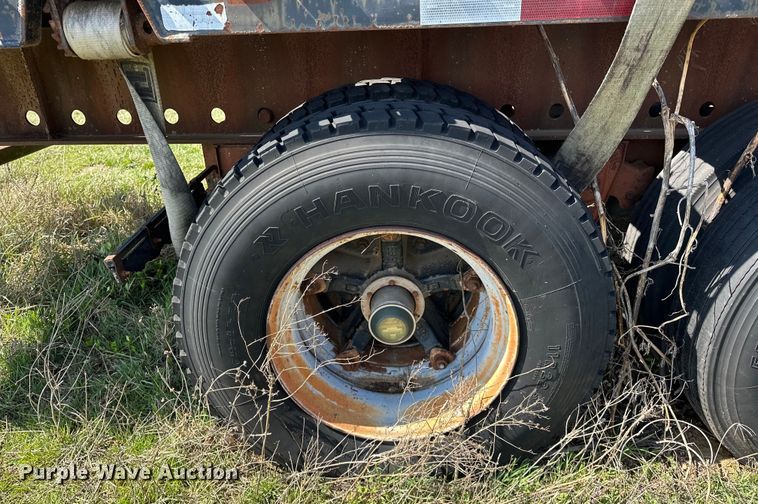 image for item OM9984 1991 Fontaine  FTW-4-8048SLW flatbed trailer