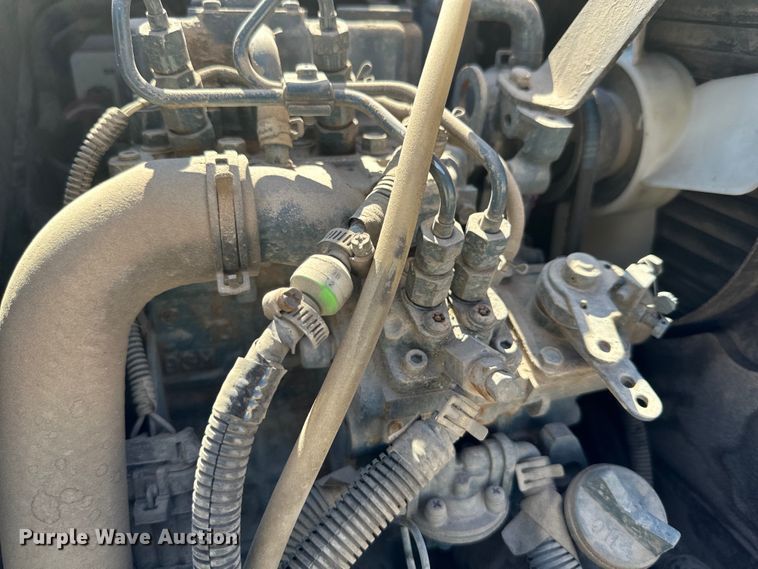 image for item ZA0424 2020 Peterbilt 579 semi truck