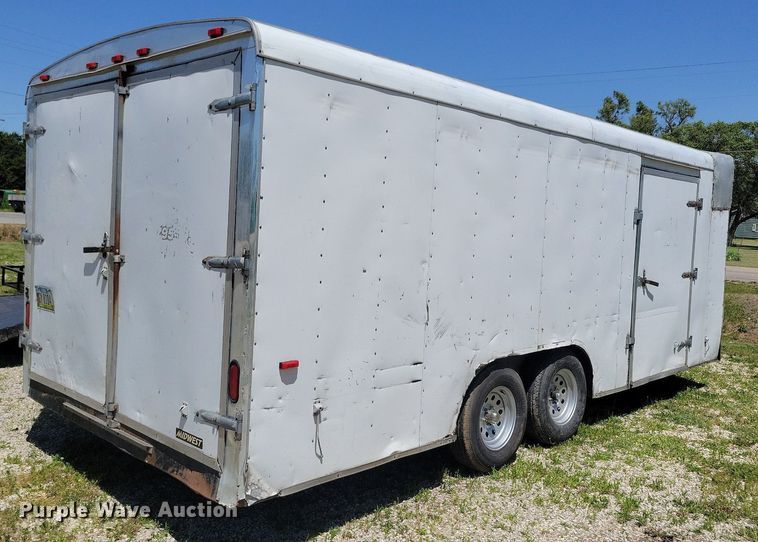 image for item DG0643 2004 Forest River enclosed cargo trailer