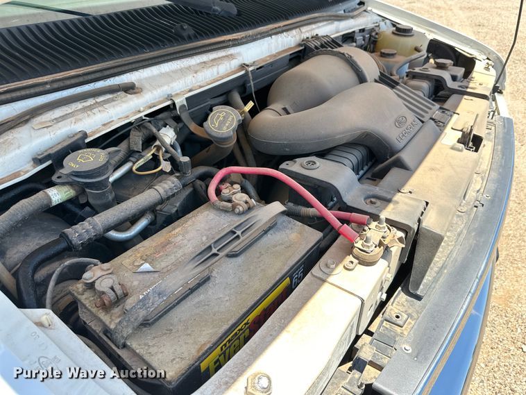 image for item DK6648 2004 Coachmen Leprechaun RV