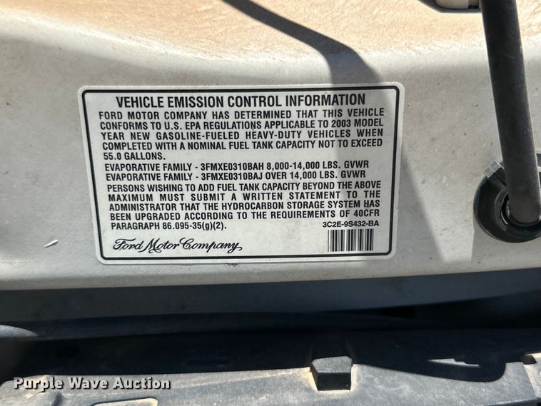 image for item DK6648 2004 Coachmen Leprechaun RV