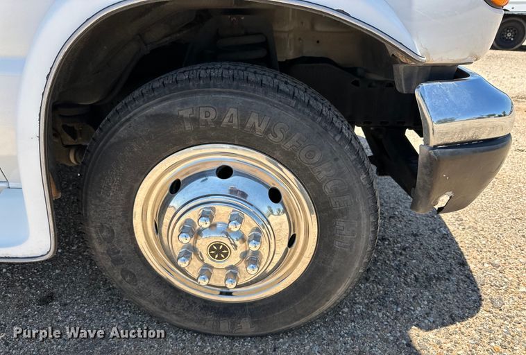 image for item DK6648 2004 Coachmen Leprechaun RV