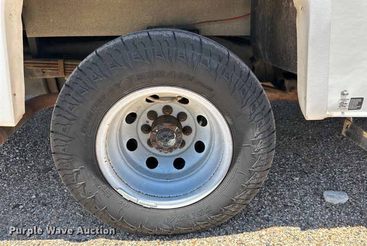 image for item DK6648 2004 Coachmen Leprechaun RV