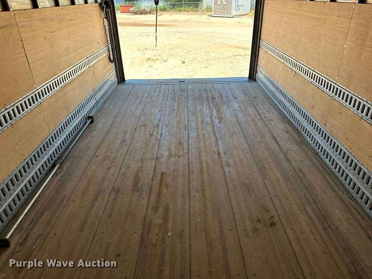 image for item DK6649 2015 Ford F550 Super Duty XL box truck