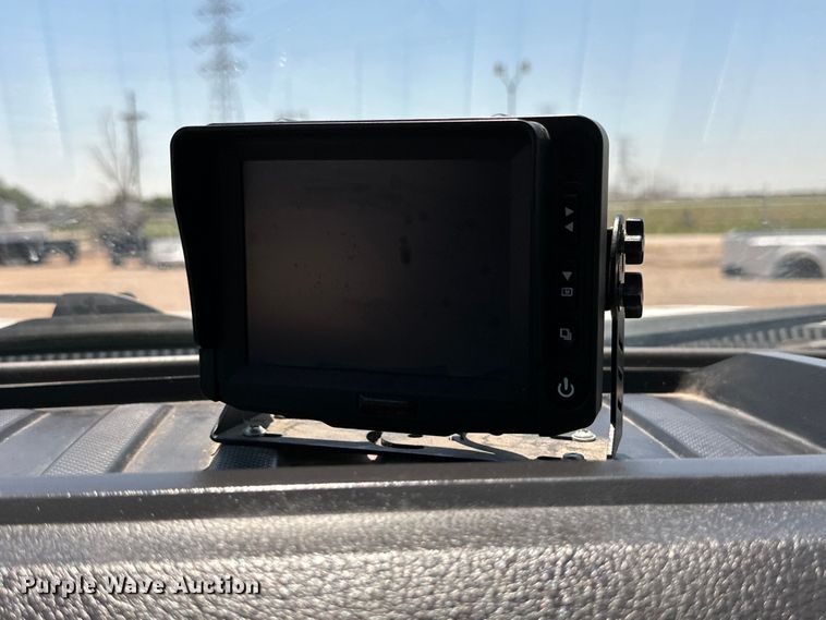 image for item DK6649 2015 Ford F550 Super Duty XL box truck