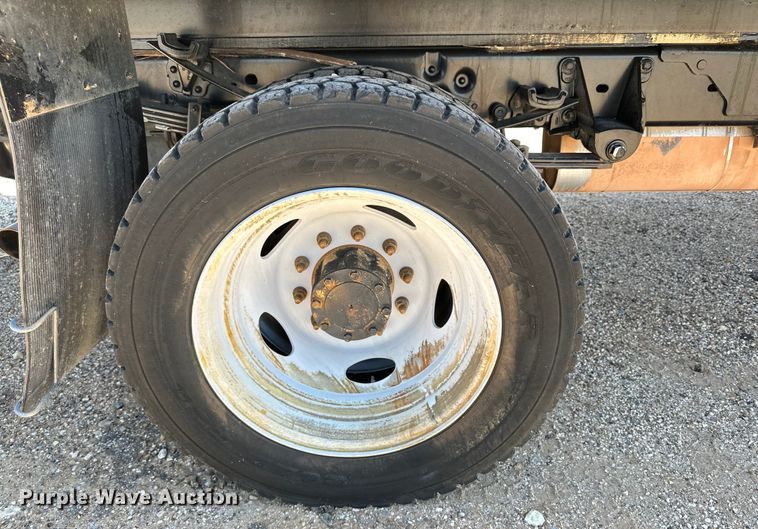 image for item DK6649 2015 Ford F550 Super Duty XL box truck