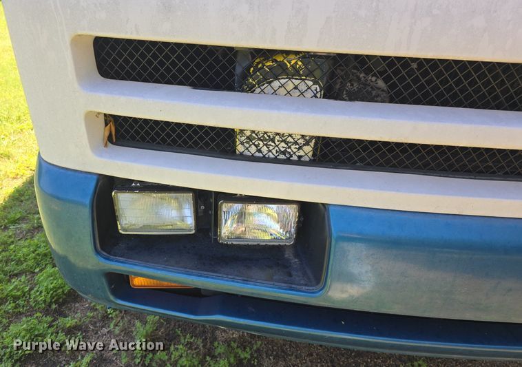 image for item DM1721 1996 Winnebago Brave RV