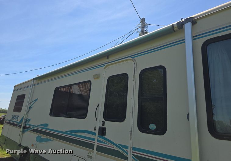 image for item DM1721 1996 Winnebago Brave RV