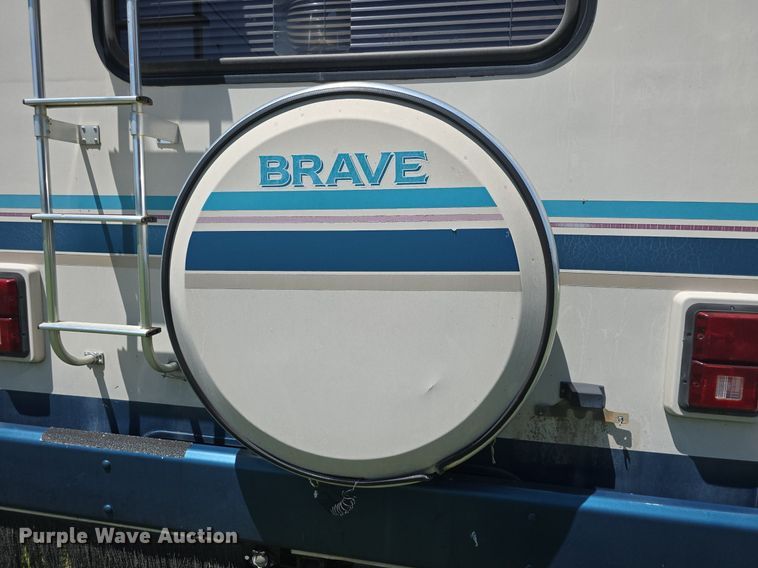 image for item DM1721 1996 Winnebago Brave RV