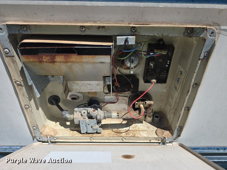 image for item DM1721 1996 Winnebago Brave RV