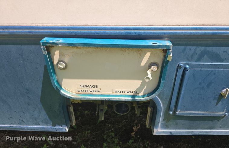 image for item DM1721 1996 Winnebago Brave RV