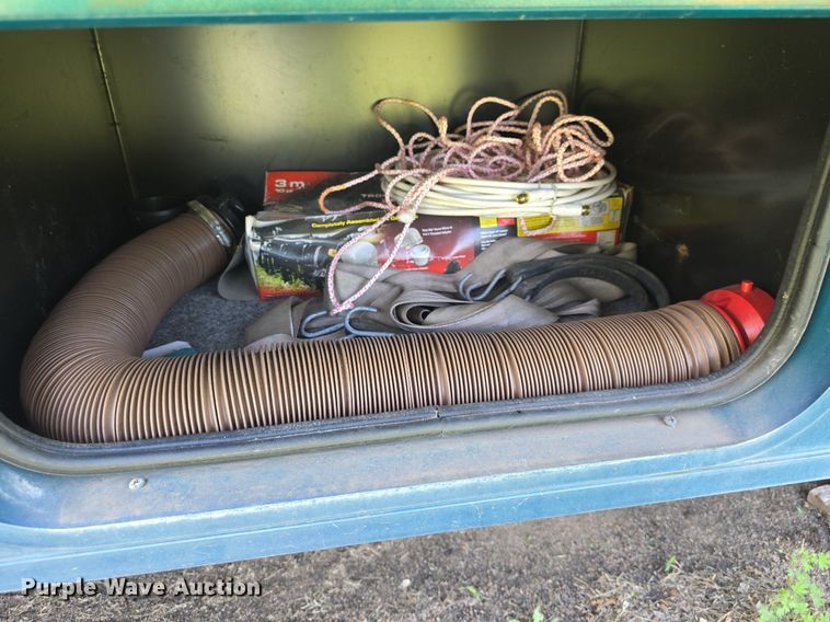 image for item DM1721 1996 Winnebago Brave RV