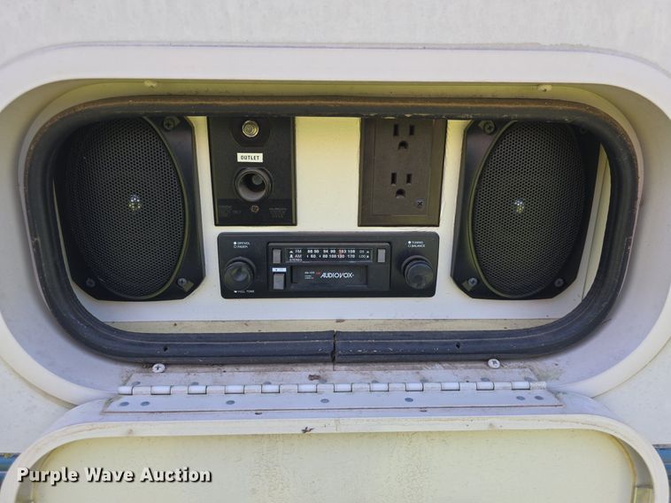 image for item DM1721 1996 Winnebago Brave RV