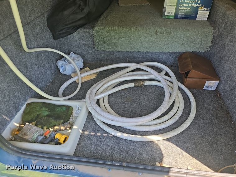 image for item DM1721 1996 Winnebago Brave RV