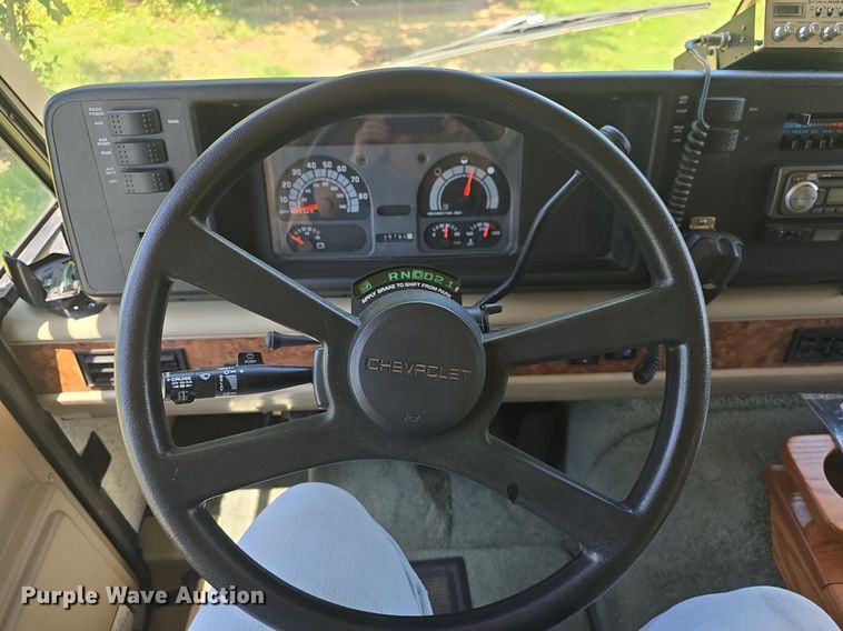 image for item DM1721 1996 Winnebago Brave RV