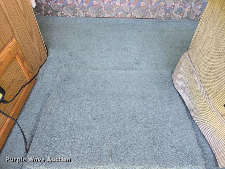 image for item DM1721 1996 Winnebago Brave RV