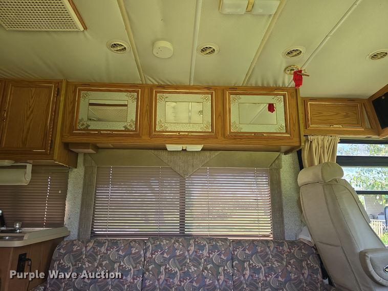 image for item DM1721 1996 Winnebago Brave RV