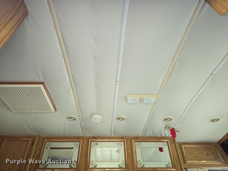 image for item DM1721 1996 Winnebago Brave RV