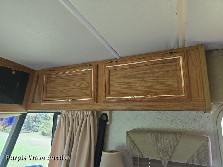 image for item DM1721 1996 Winnebago Brave RV