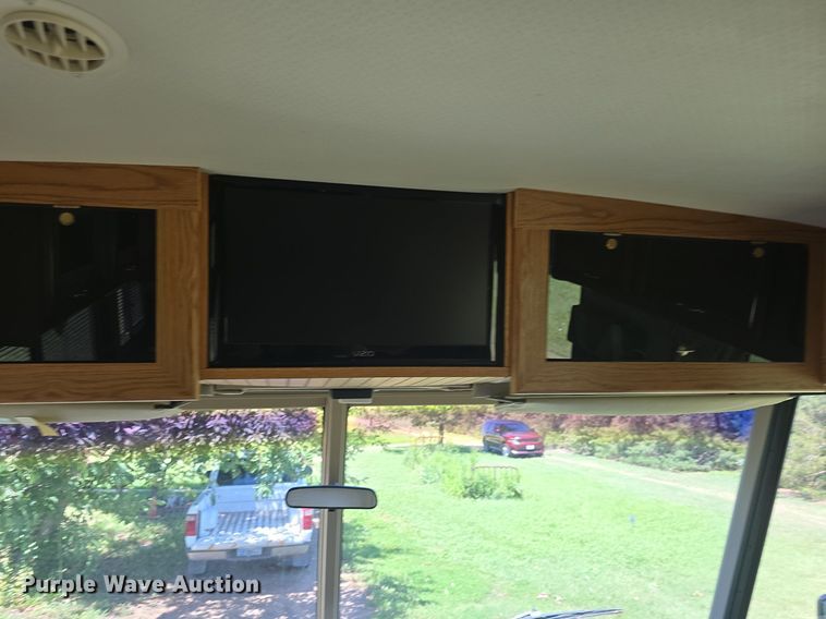 image for item DM1721 1996 Winnebago Brave RV