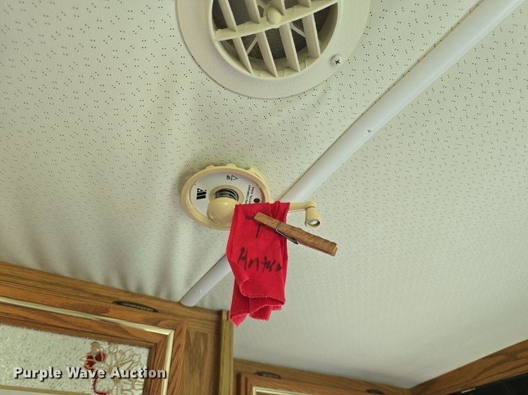 image for item DM1721 1996 Winnebago Brave RV