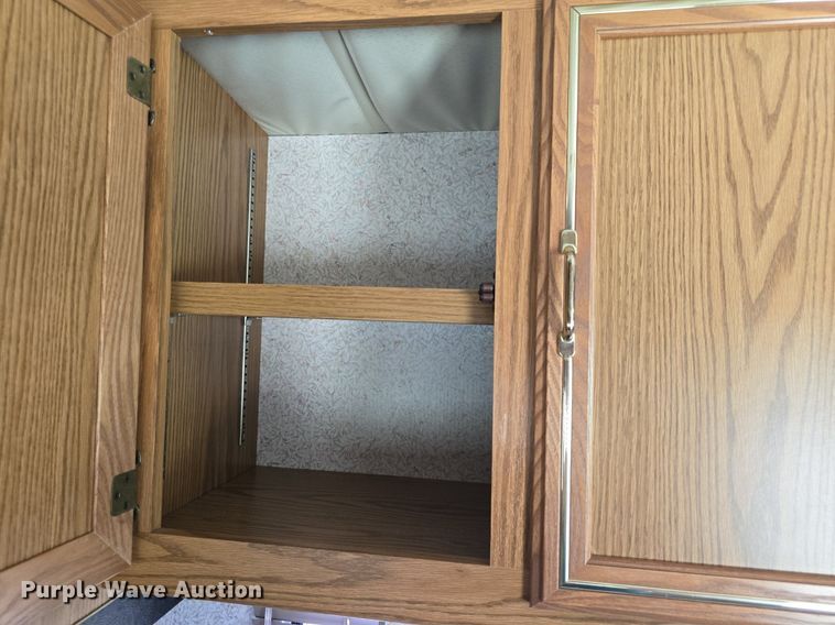 image for item DM1721 1996 Winnebago Brave RV