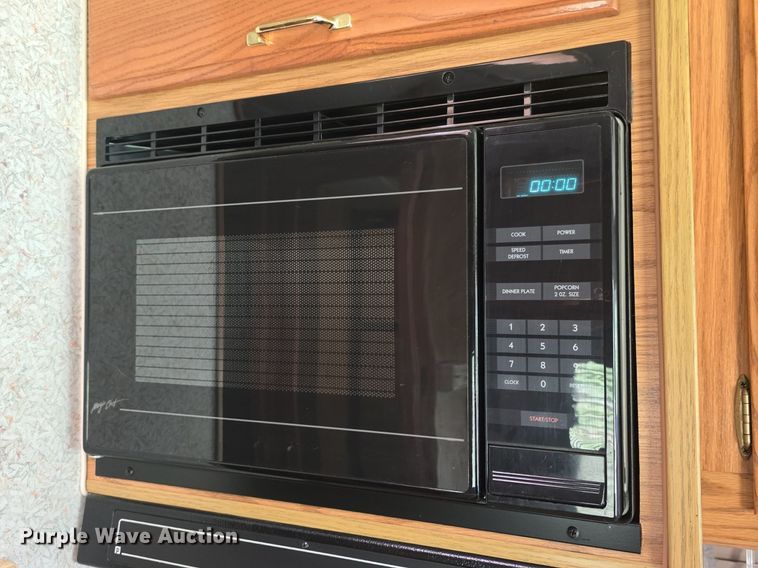 image for item DM1721 1996 Winnebago Brave RV