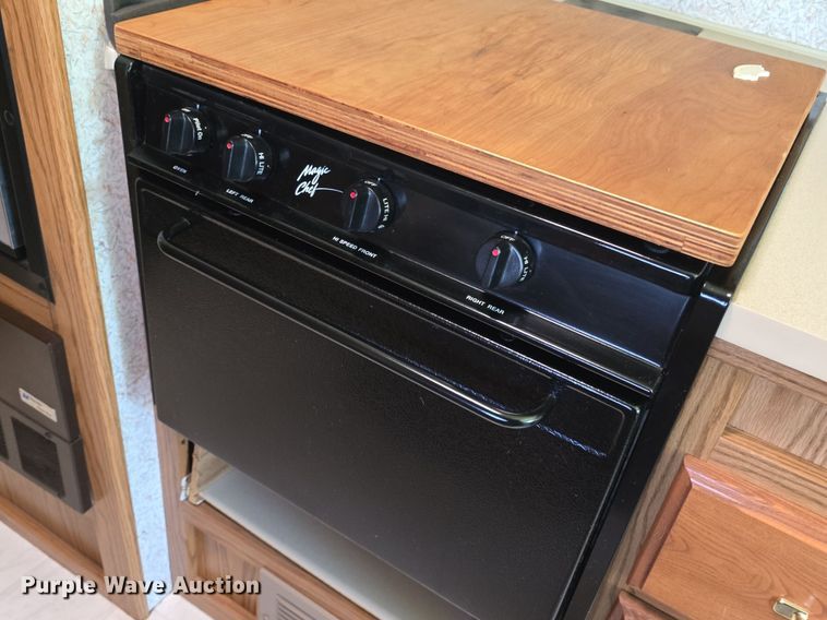 image for item DM1721 1996 Winnebago Brave RV