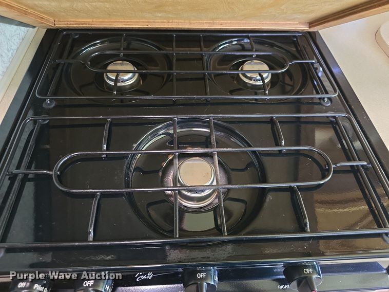 image for item DM1721 1996 Winnebago Brave RV