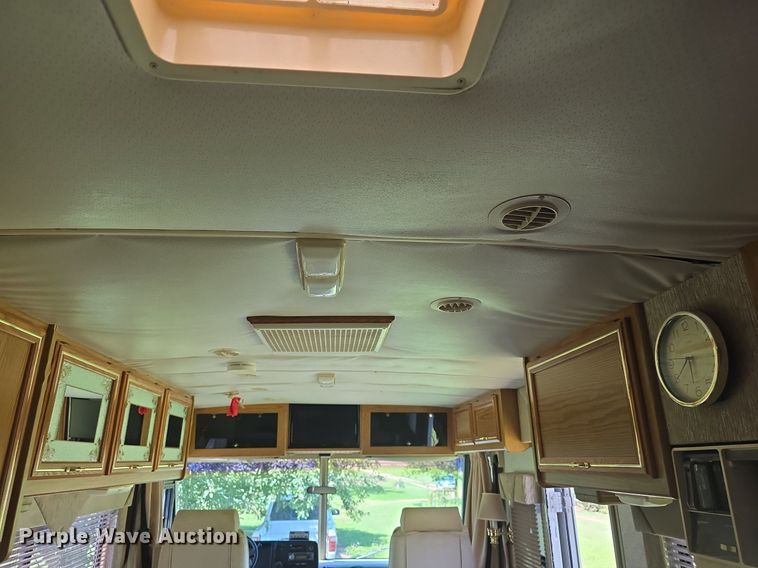 image for item DM1721 1996 Winnebago Brave RV